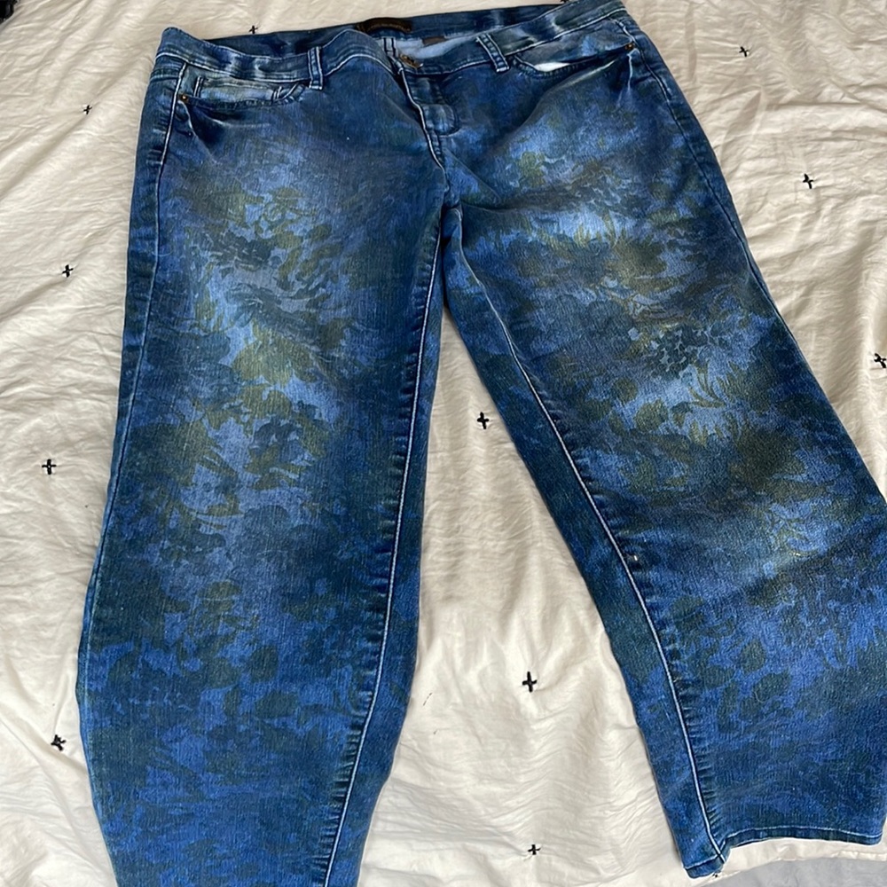 Jeans Bu Buffalo Gold Flower Pattern size 10